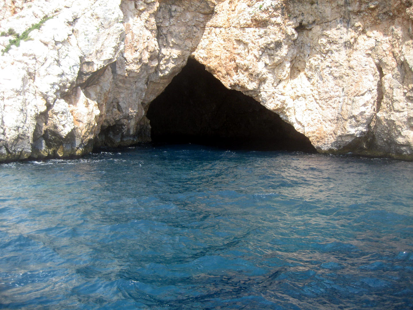 Planitis Cruises - Blue Cave