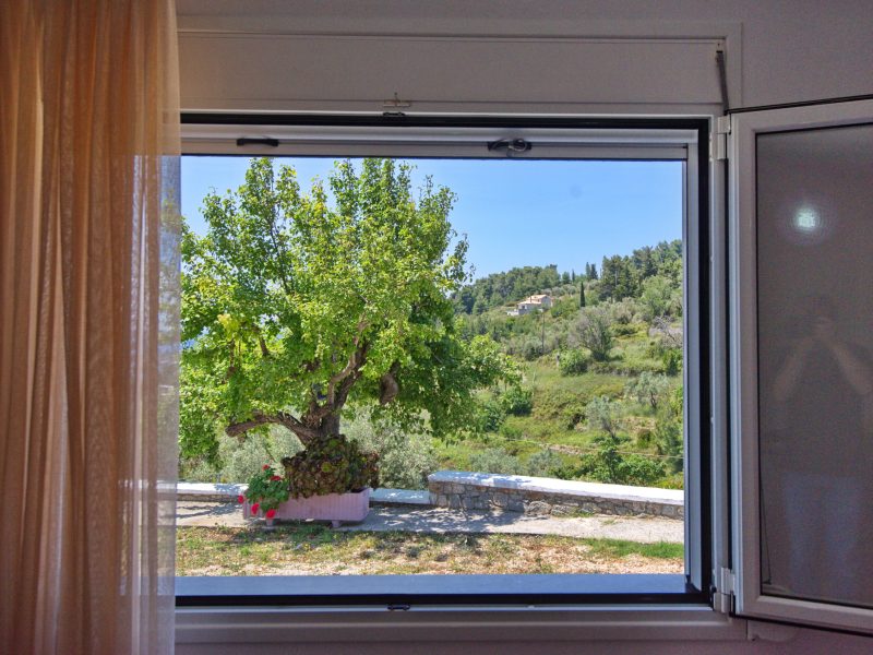 -Alonnisos Travel